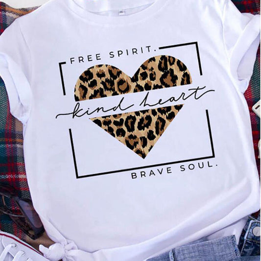 Camiseta informal de manga corta con estampado de corazón para mujer