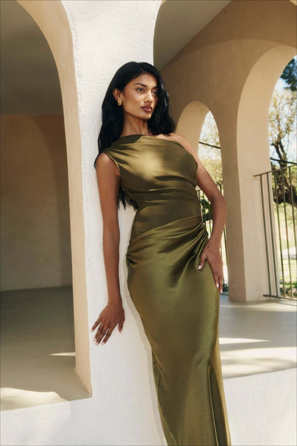 Solid Asymmetric Neckline Sleeveless Formal Dress