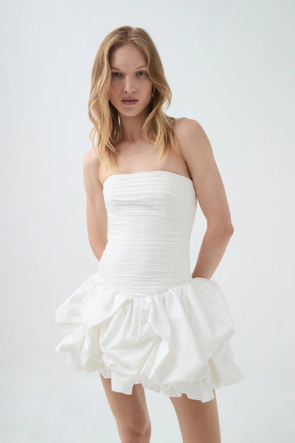 Vestido mini con dobladillo abullonado de Violette