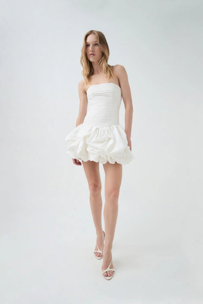 Vestido mini con dobladillo abullonado de Violette