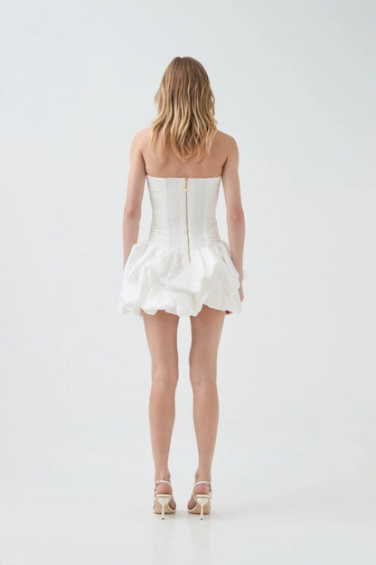 Vestido mini con dobladillo abullonado de Violette