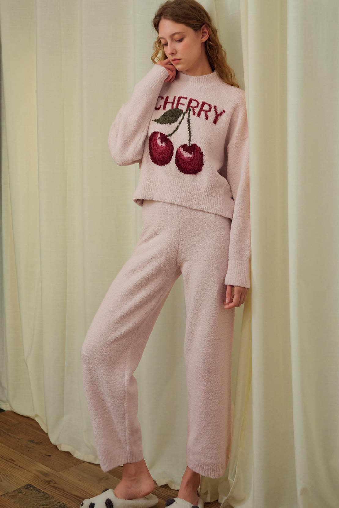 Conjunto de terciopelo suave y cereza