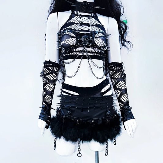 Crewneck hollow out metal chain skull applique top  | Festival Outfits Women