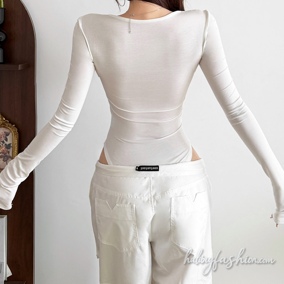 Long sleeve lace hem hollow out v neck bodysuit