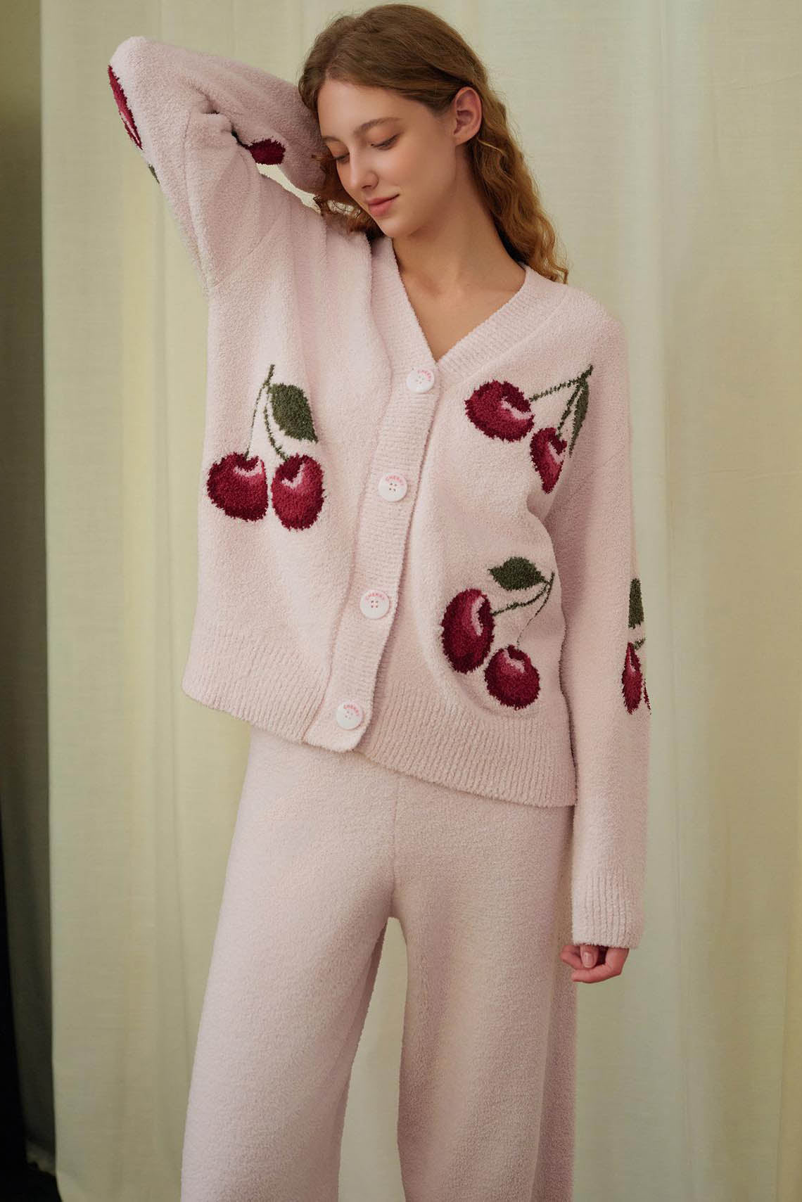 Conjunto de pijama tipo cárdigan de terciopelo suave con cerezas
