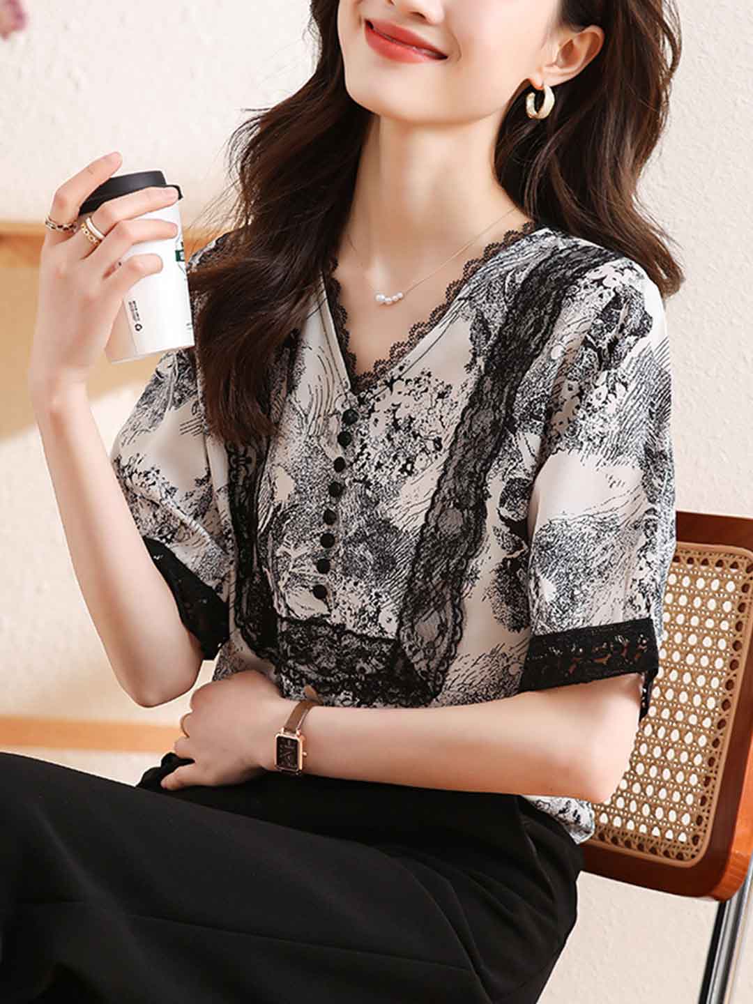 Kaitlyn Classic V-Neck Printed Chiffon Top