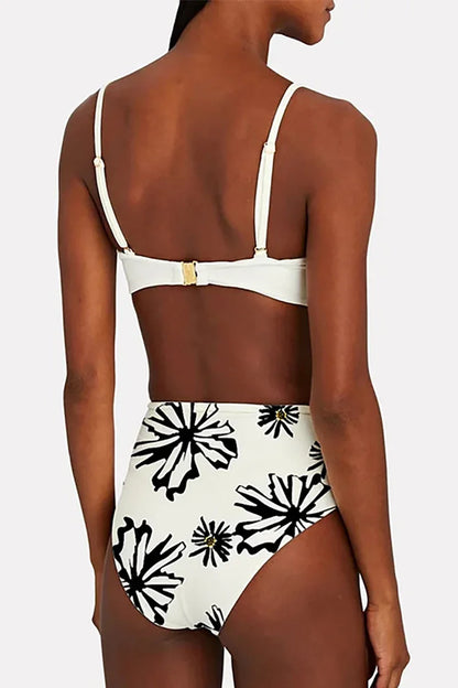 Conjunto de bikini blanco con estampado floral