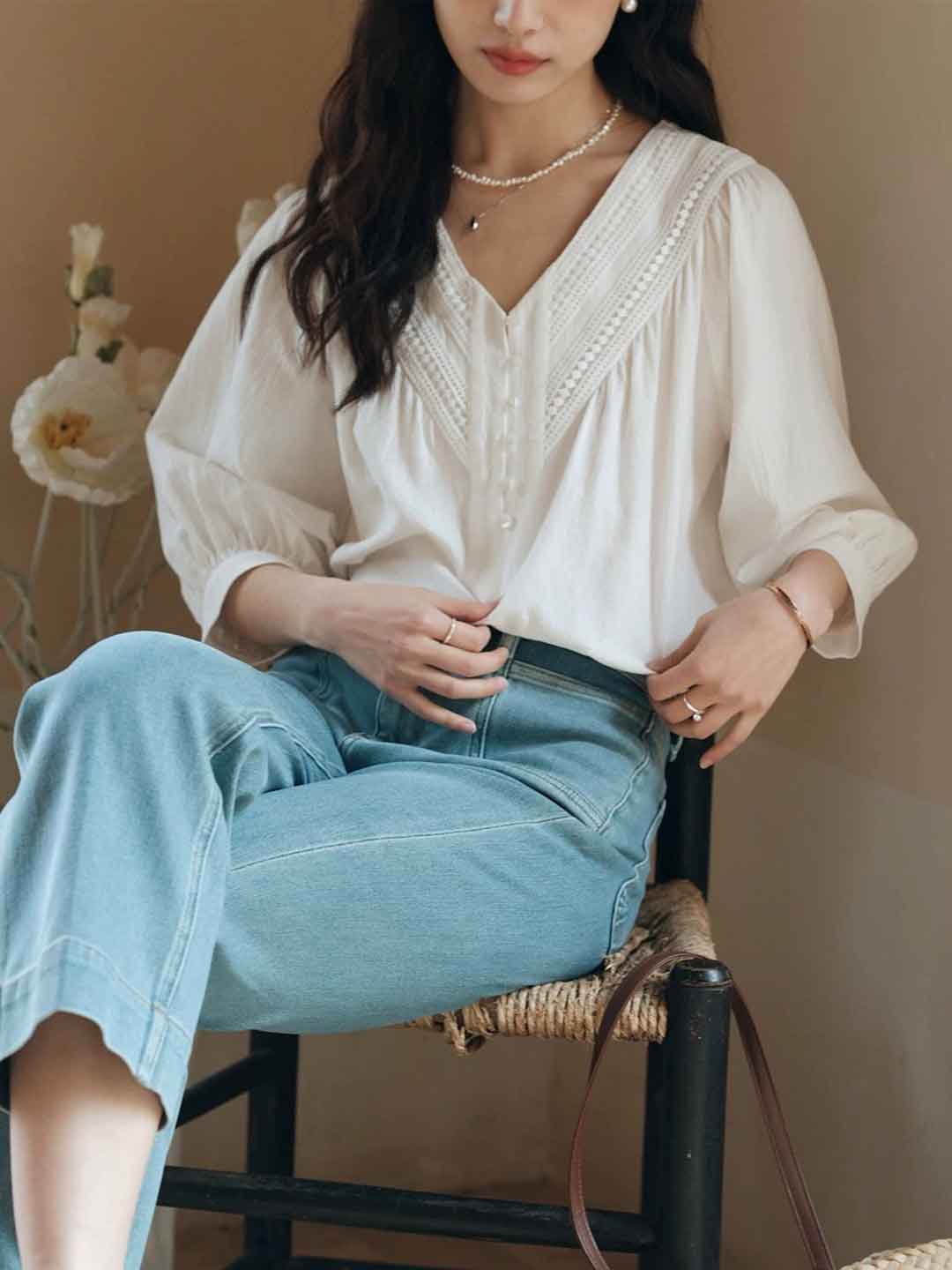 Maria Loose V-Neck Latern Sleeve Lace Shirt