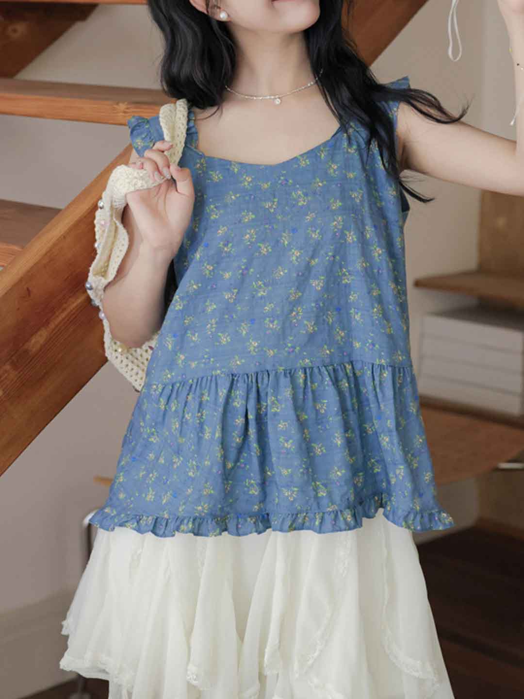 Kaitlyn Cute Square Neck Back Floral Vest