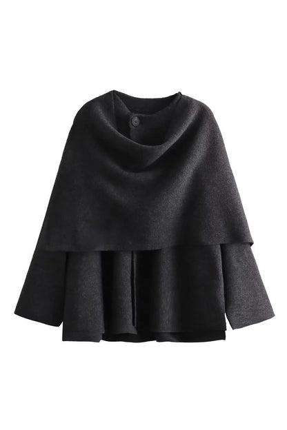 Chaqueta con bufanda asimétrica