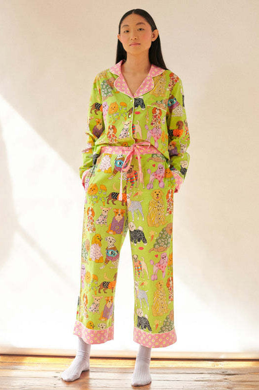 Conjunto de pijama con ilustración artística