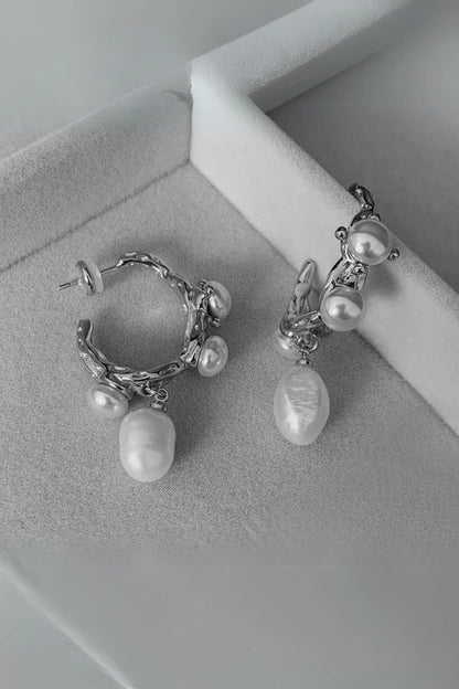 Chelsea Freshwater Pearl Earring