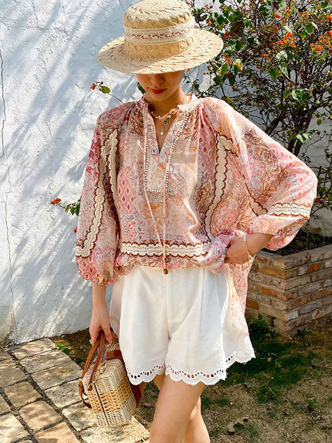 Katherine Classic Embroidered Shorts