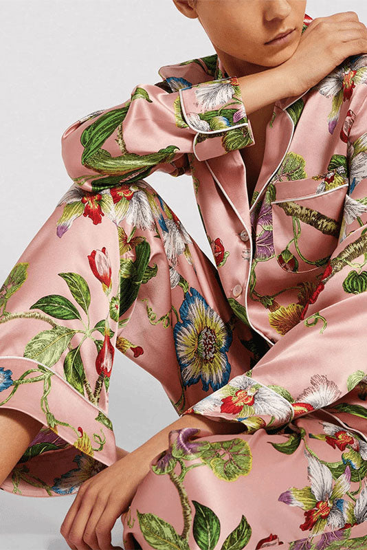 Conjunto de pijama con estampado de jardín secreto