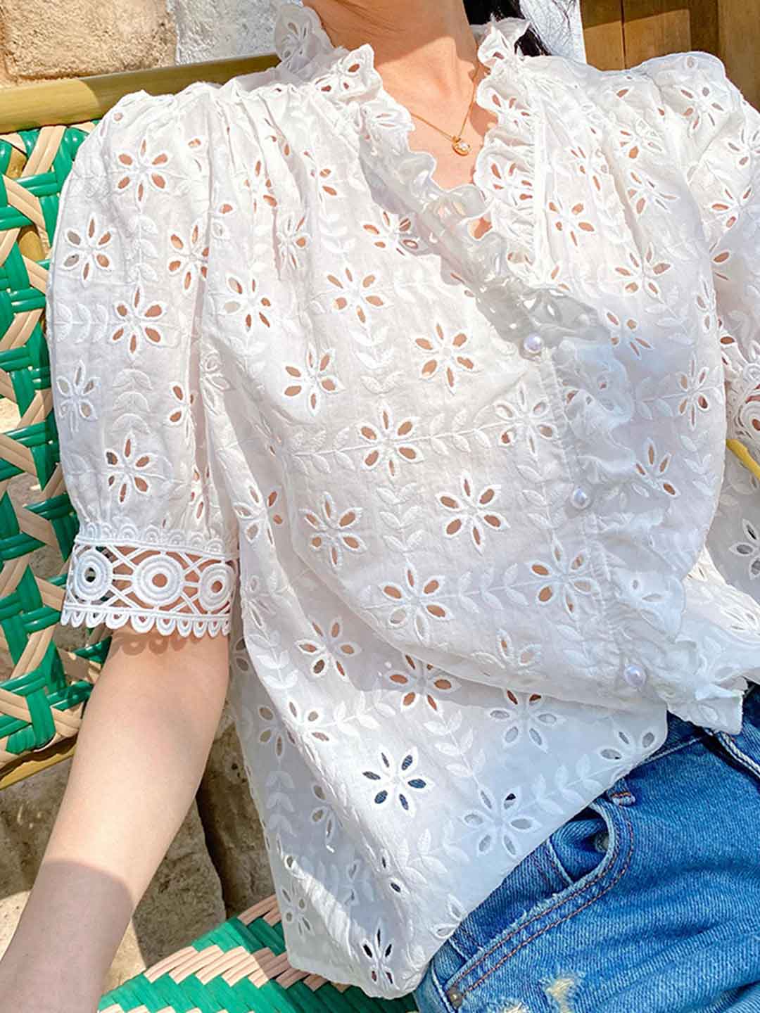 Julia Elegant V-Neck Puff Sleeve Embroidered Top