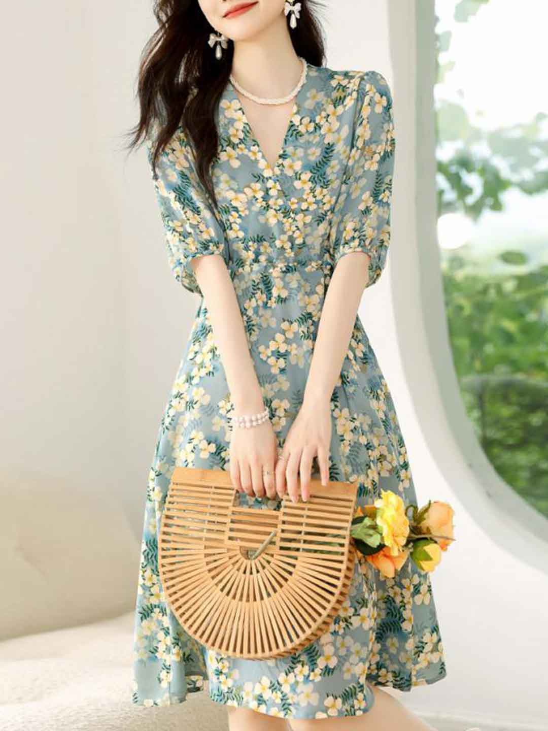 Vanessa Elegant V-Neck Floral Chiffon Dress