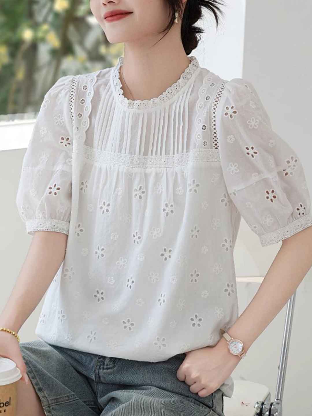 Isabelle Loose Auricular Puff Sleeve Hollowed Blouse