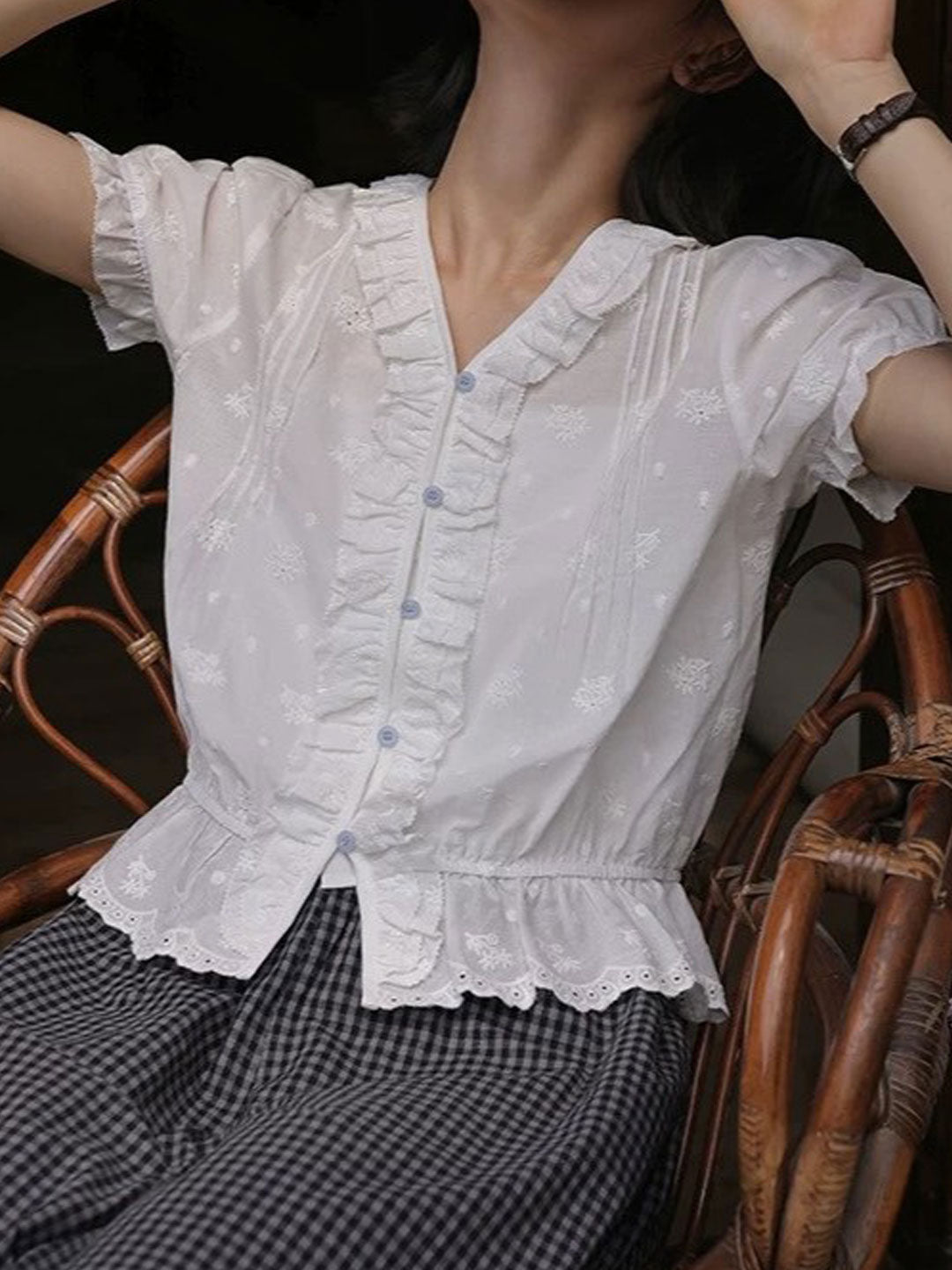 Molly Retro V-Neck Embroidered Blouse