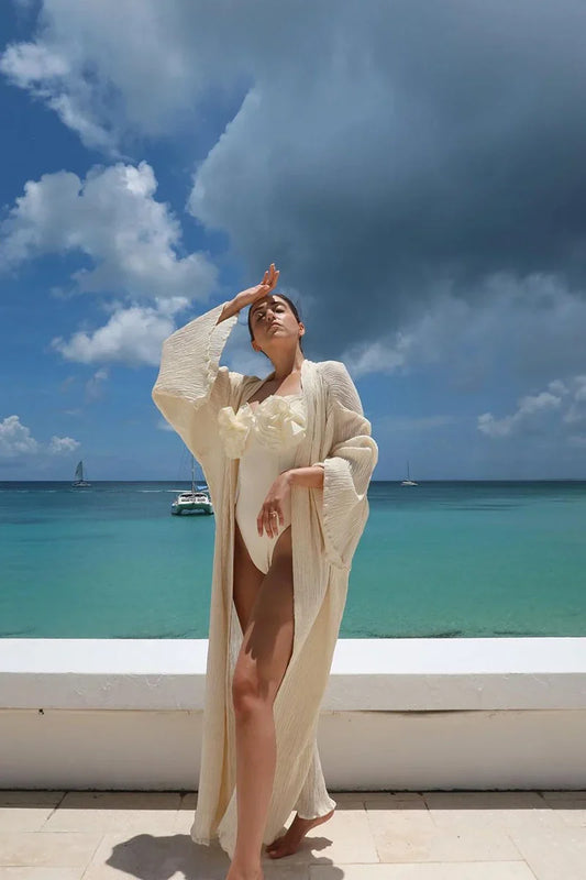 Traje de baño de una pieza liso con apliques florales