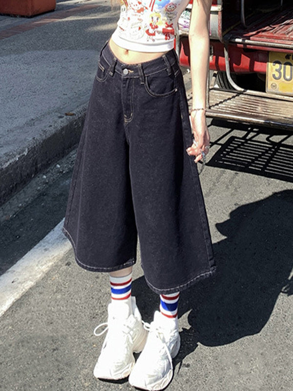 Loose-Fitting Wide-Legged Denim Shorts