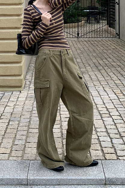 Textured Cargo Bootcut Casual Jeans