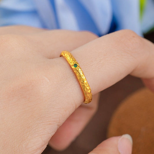Vintage Hammered Gold Green Zircon Ring