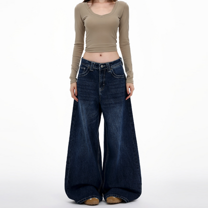 Medium wash pocket button low rise wide leg | Baggy Low Rise Jeans  | Festival Outfits Women