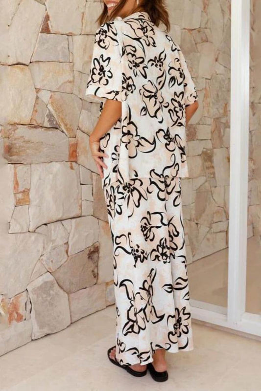 Conjunto de pantalones holgados con estampado floral botánico