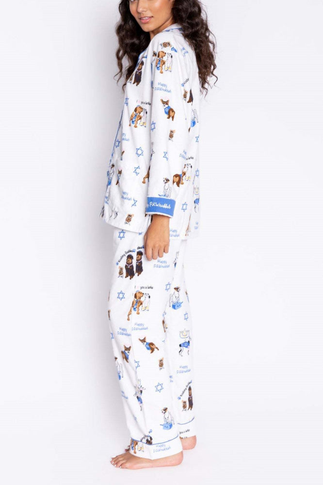 Lindo conjunto de pijama con estampado de perro