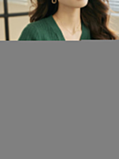 Olivia Elegant V-Neck Hollowed Pullover Knitted Sweater