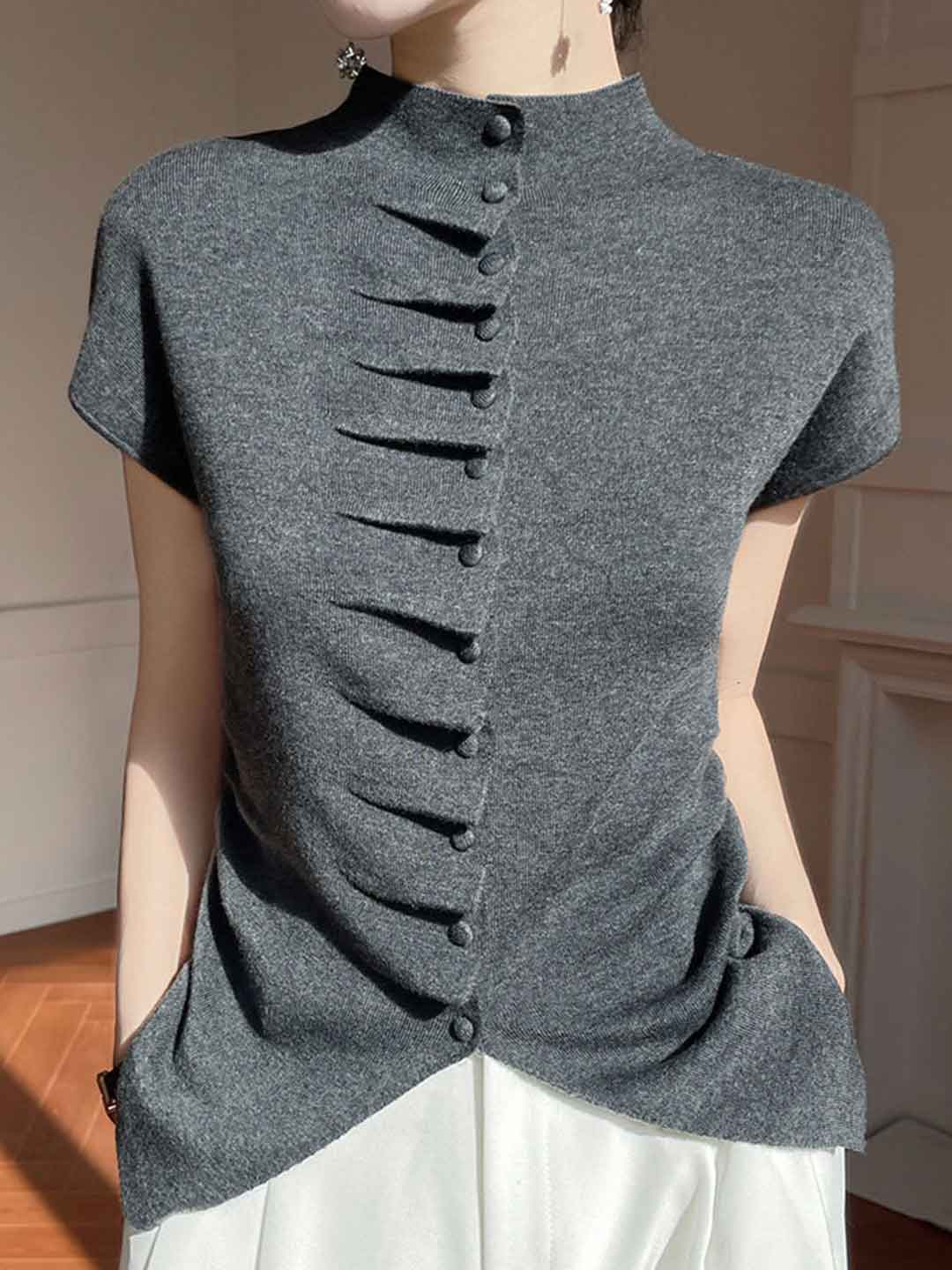 Jocelyn Loose Turtleneck Pleated Top