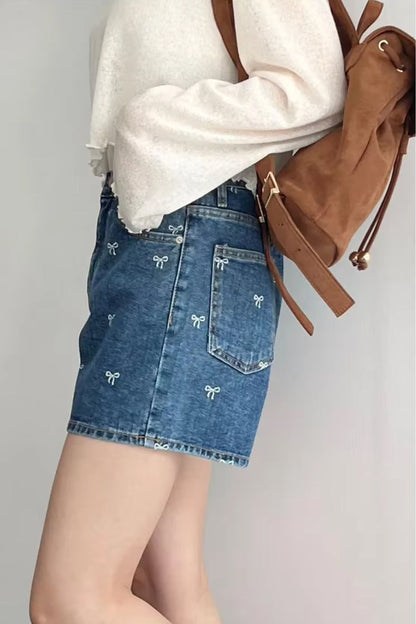 Casual Bowknot Embroidered Denim Shorts