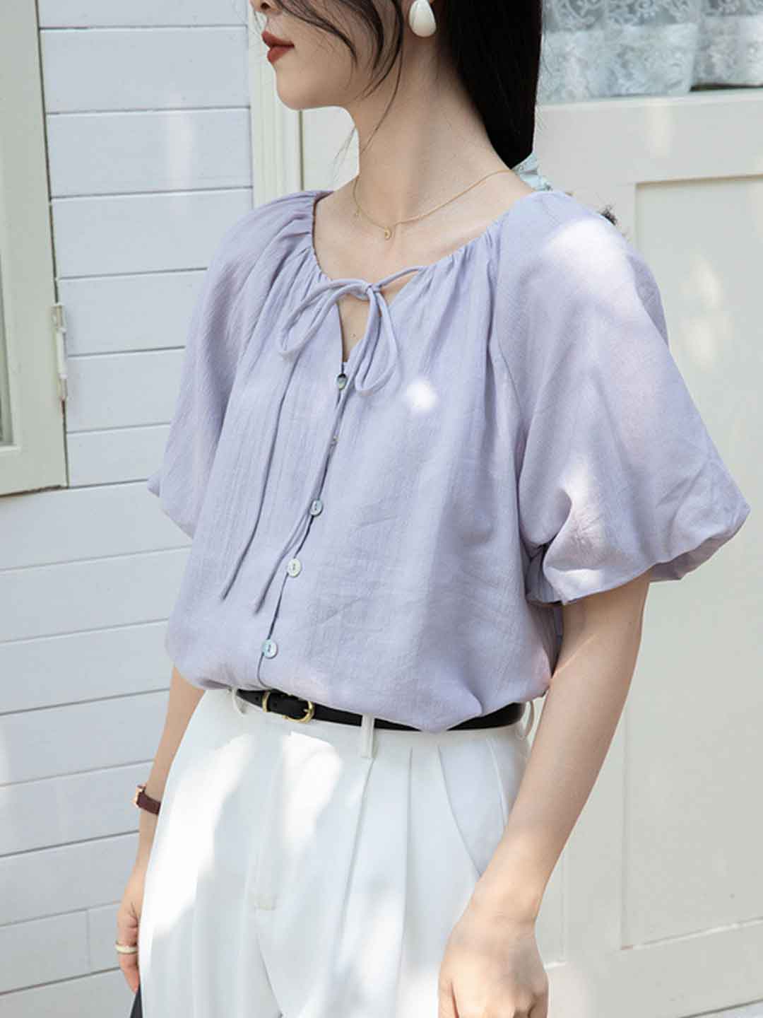 Valeria Classic V-Neck Puff Sleeve Solid Color Top