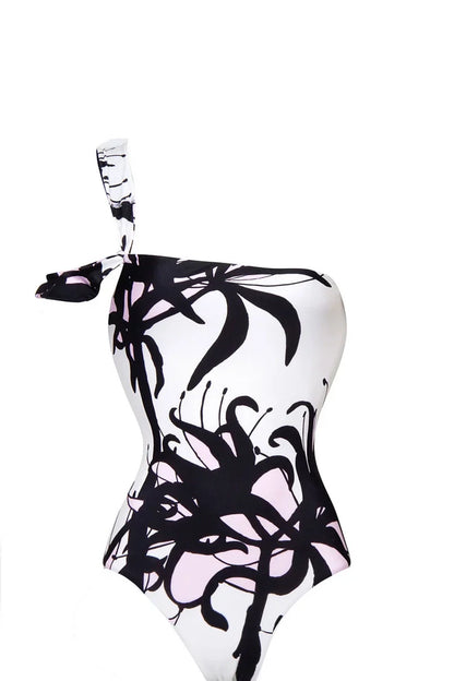 Traje de baño de una pieza con estampado de tinta china