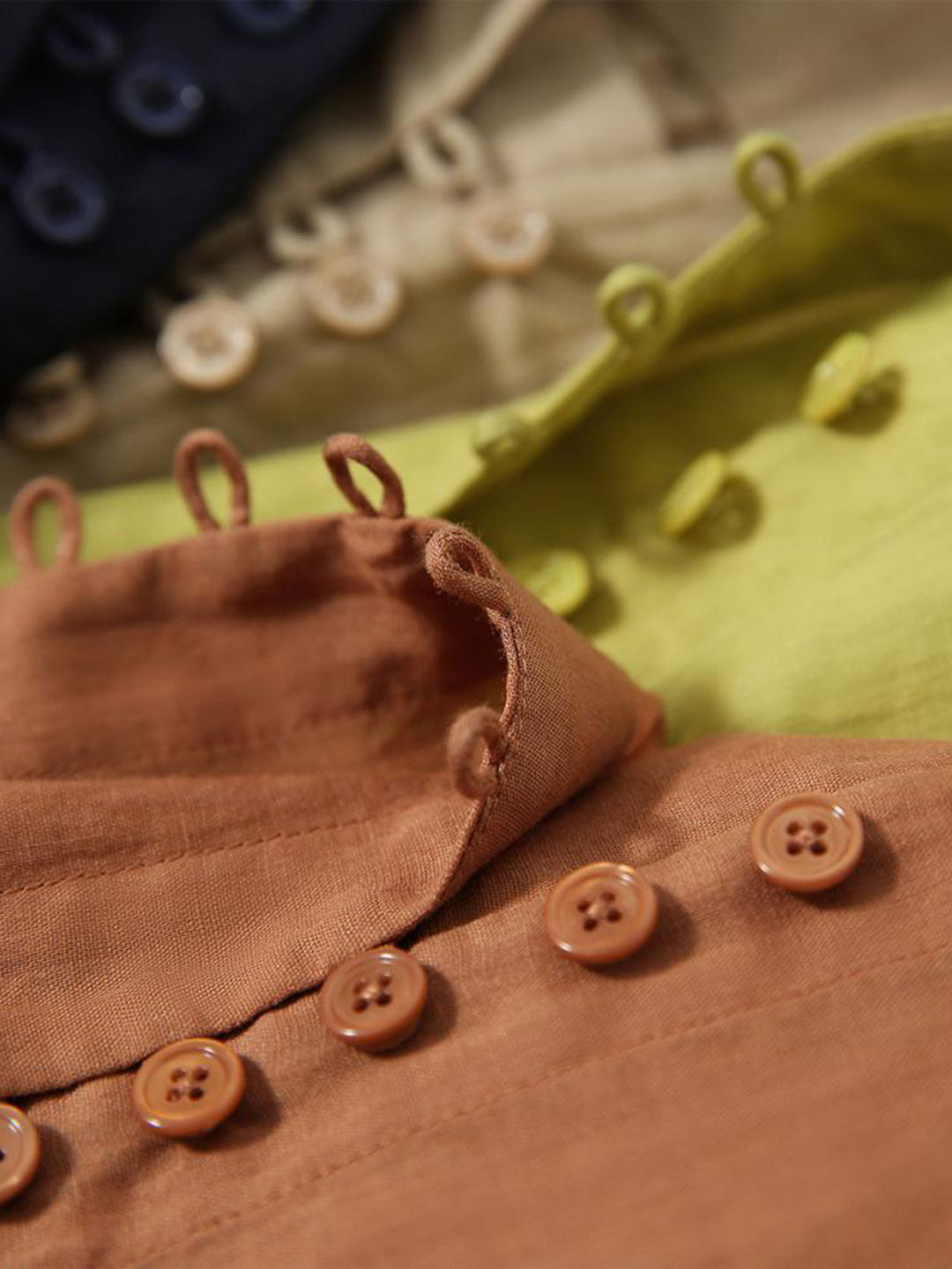 Molly Elegant Puff Sleeve Loose Shirt-Khaki