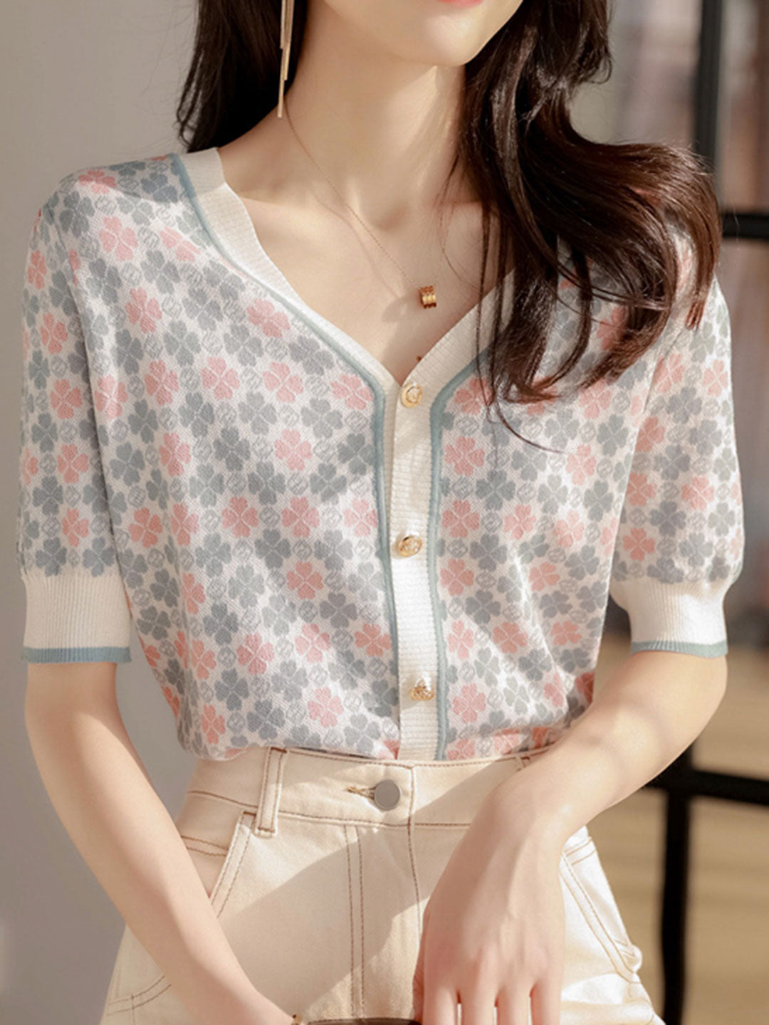 Sophia Vintage V-neck Printed Jacquard Cardigan