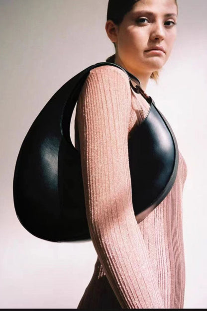 Bolso de hombro estilo hobo en forma de media luna con diseño de nicho italiano