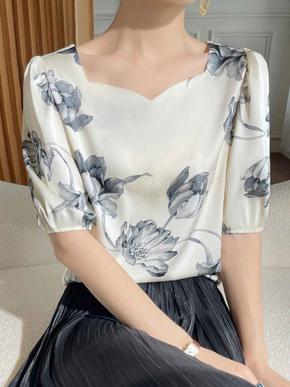 Kylie Loose V-Neck Printed Shirt