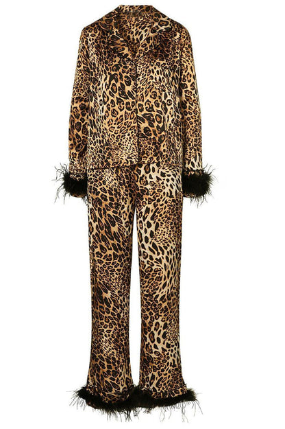 Conjunto de pijama de satén con estampado de leopardo