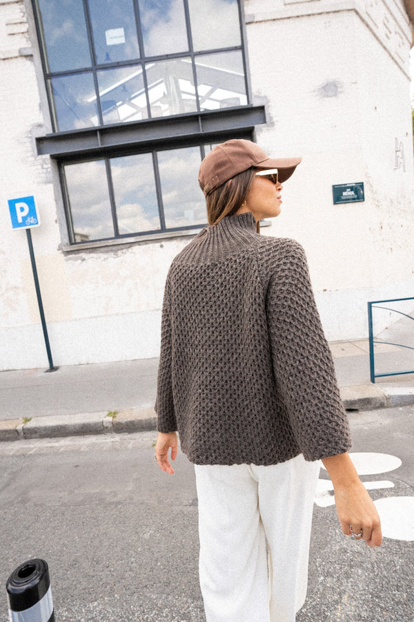 Suéter de cuello alto de cachemira marrón de manga corta para mujer | Ideal para el invierno