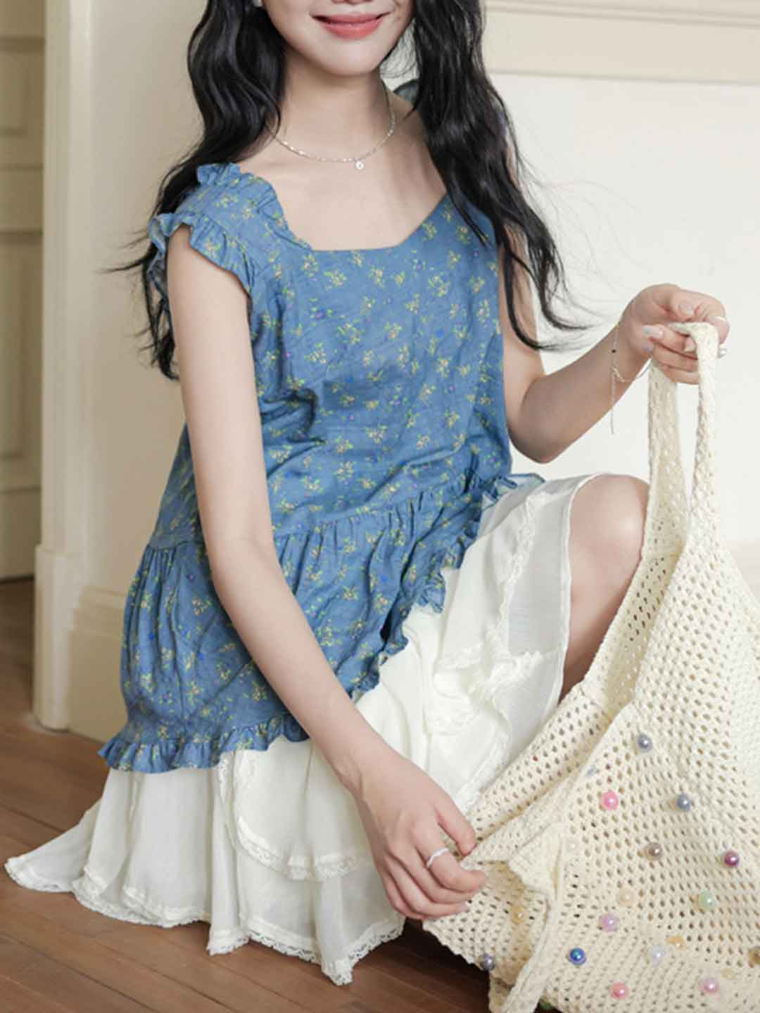 Kaitlyn Cute Square Neck Back Floral Vest