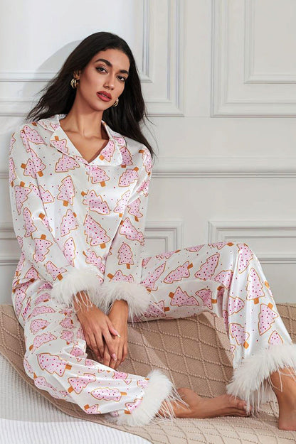 Conjunto de pijama con corona navideña y plumas de avestruz
