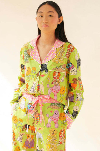 Conjunto de pijama con ilustración artística