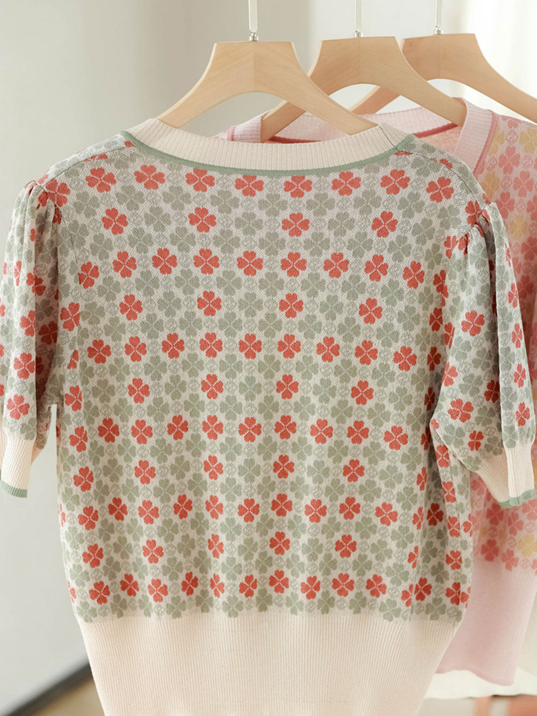 Sophia Vintage V-neck Printed Jacquard Cardigan