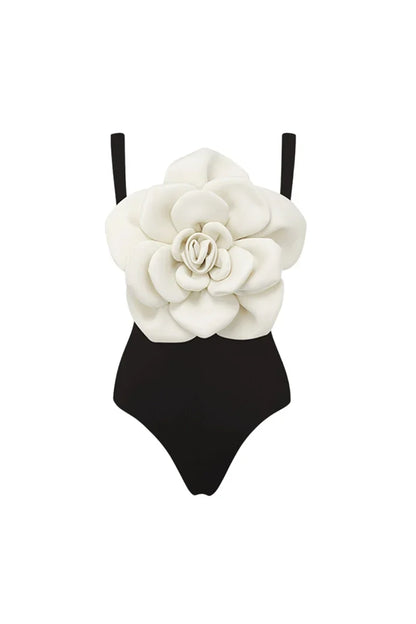 Conjunto de traje de baño de una pieza con detalles florales