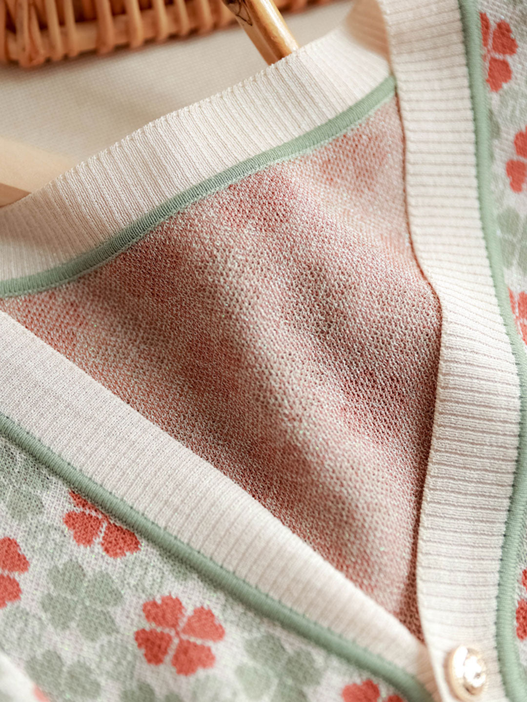 Sophia Vintage V-neck Printed Jacquard Cardigan