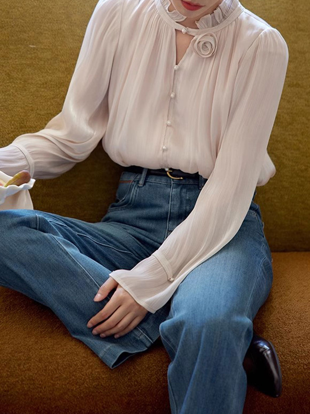 Makayla Elegant V-Neck Pleated Floral Shirt