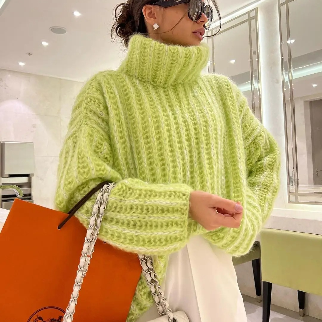 Jersey de cuello alto suave para mujer con estampado calado | Ideal para otoño/invierno