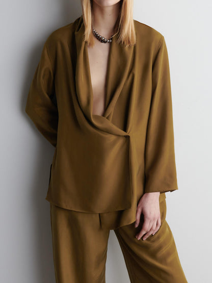 Conjunto de pantalón y traje con solapa chal