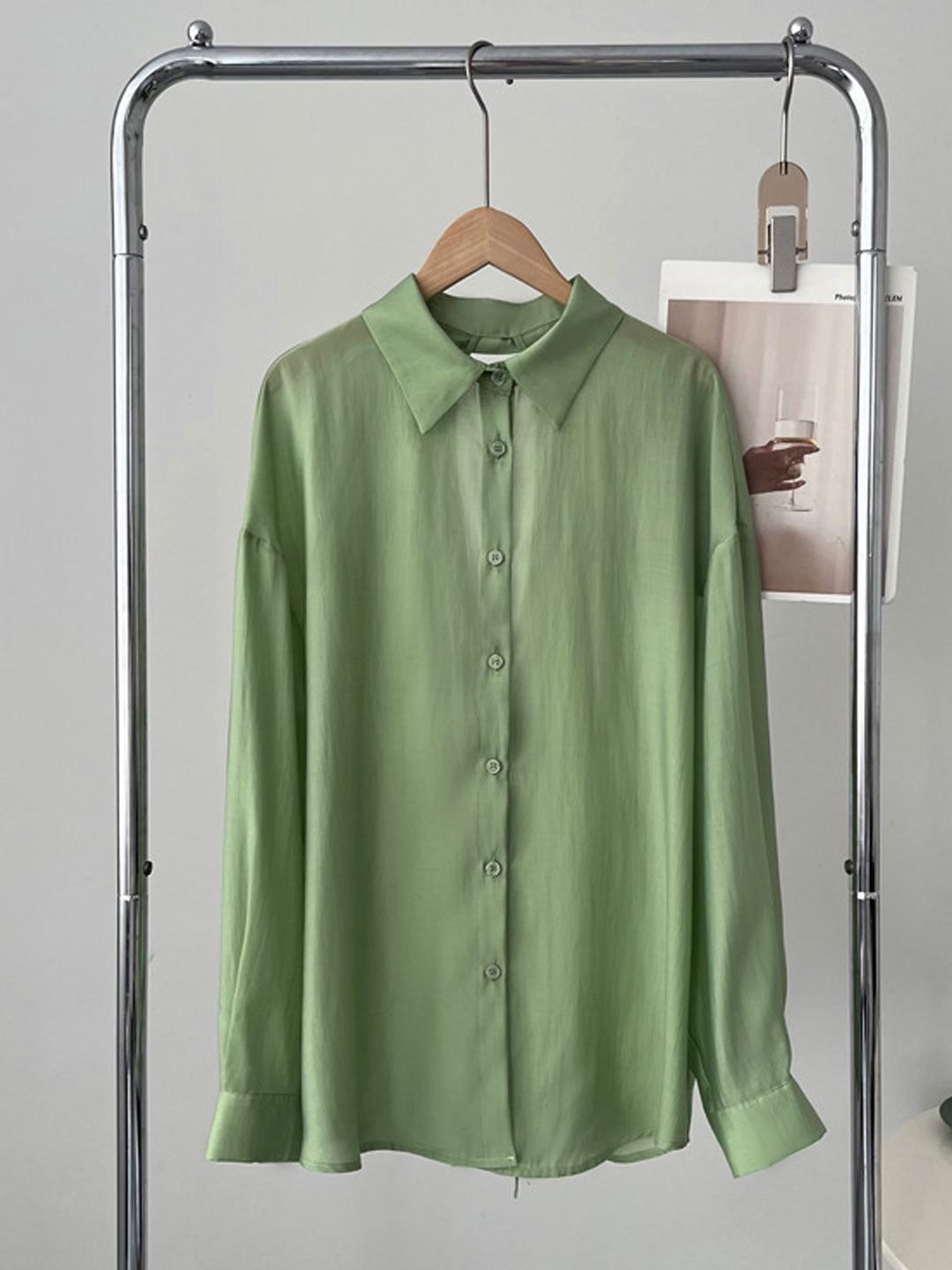 Olivia Loose Lapel Hollowed Back Slit Shirt